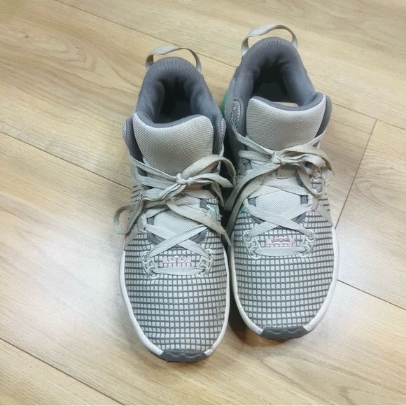 Nike LeBron Witness 7 Pewter/Mint Basketball Sneakers 8 main image 8